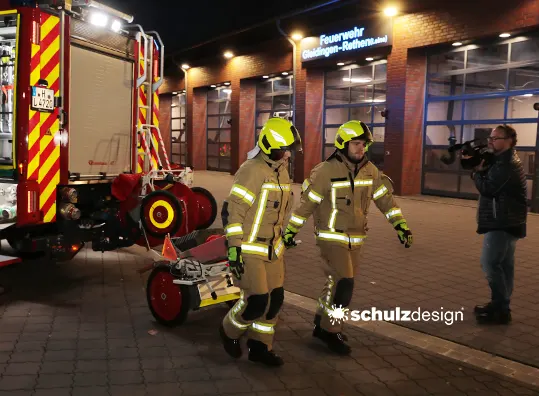 Ein moderner Imagefilm von der Werbeagentur Schulz-Design zeigt die Feuerwehr Rethen/Leine im Einsatz – eindrucksvoll gefilmt mit Drohne, Actioncams und viel Teamgeist.